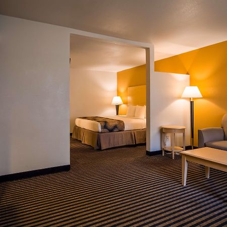מודסטו Best Western Palm Court Inn מראה חיצוני תמונה
