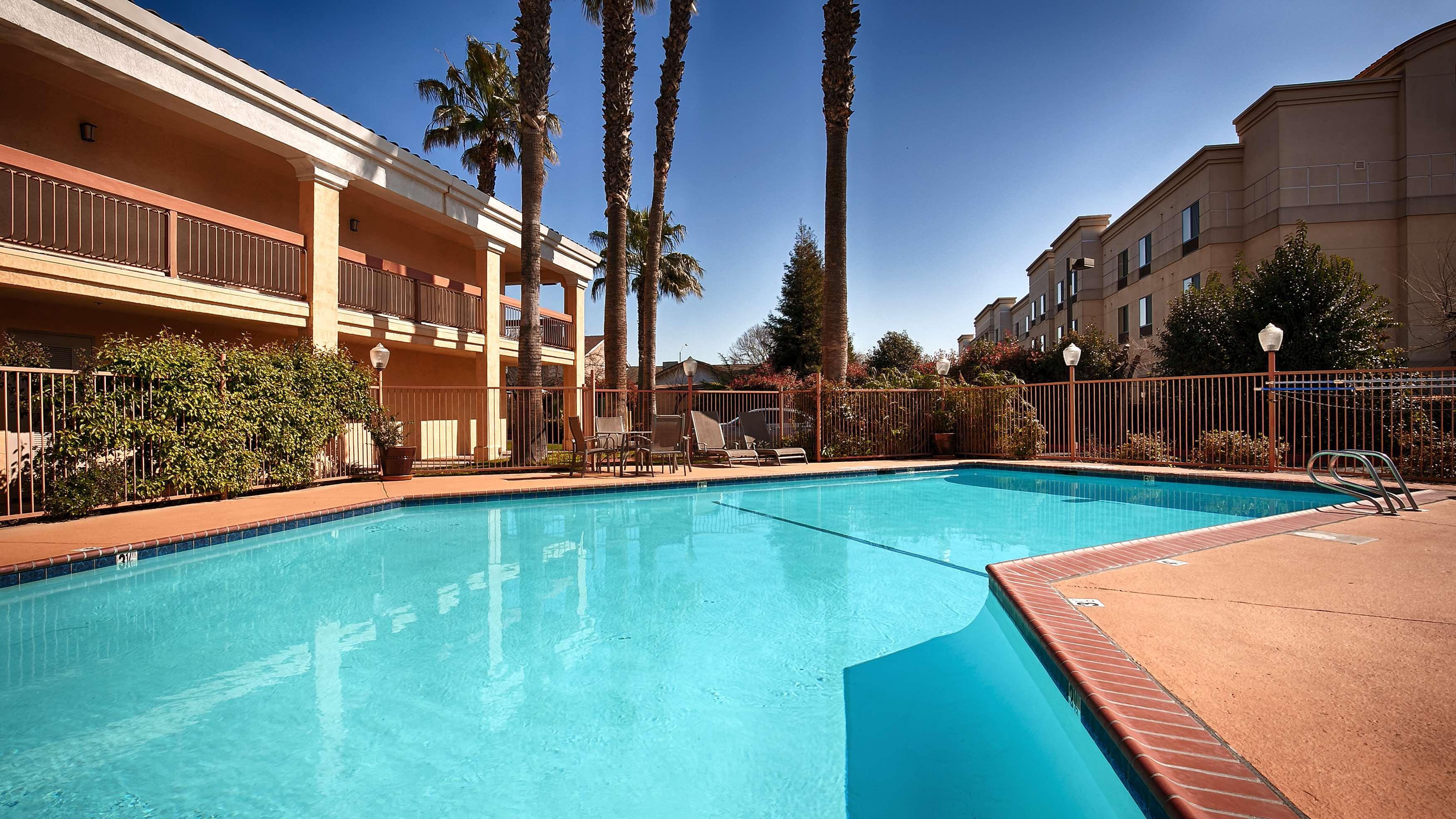 מודסטו Best Western Palm Court Inn מראה חיצוני תמונה