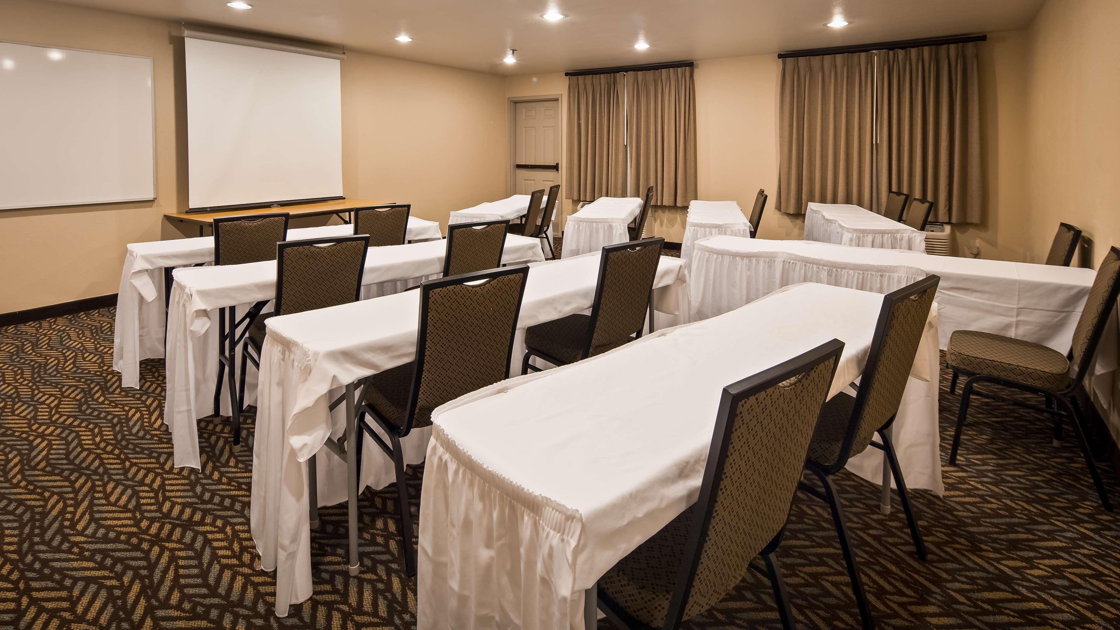 מודסטו Best Western Palm Court Inn מראה חיצוני תמונה